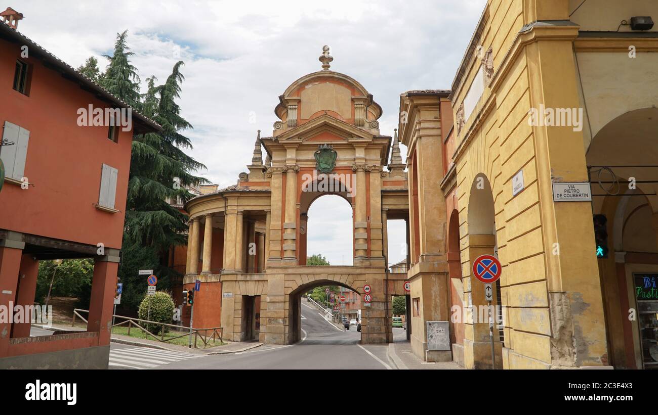 Architettura cittadina a Bologna. Foto Stock