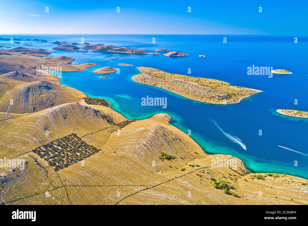 Parco nazionale delle isole Kornati. Uniche isole desertiche in pietra nell'arcipelago mediterraneo Foto Stock