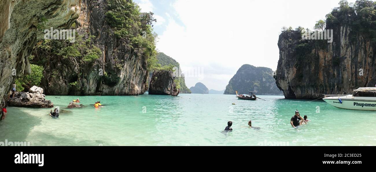 Paesaggi tropicali dell'isola su Ko Yao noi nella Baia di Phang Nga, Thailandia. Foto Stock