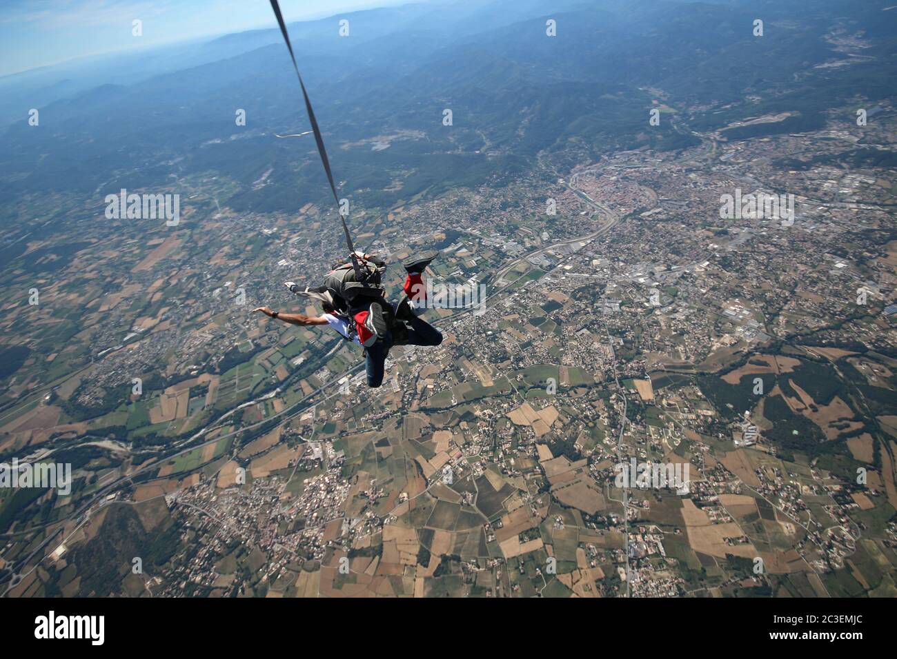 paracadute tandem salto sopra il gard Foto Stock