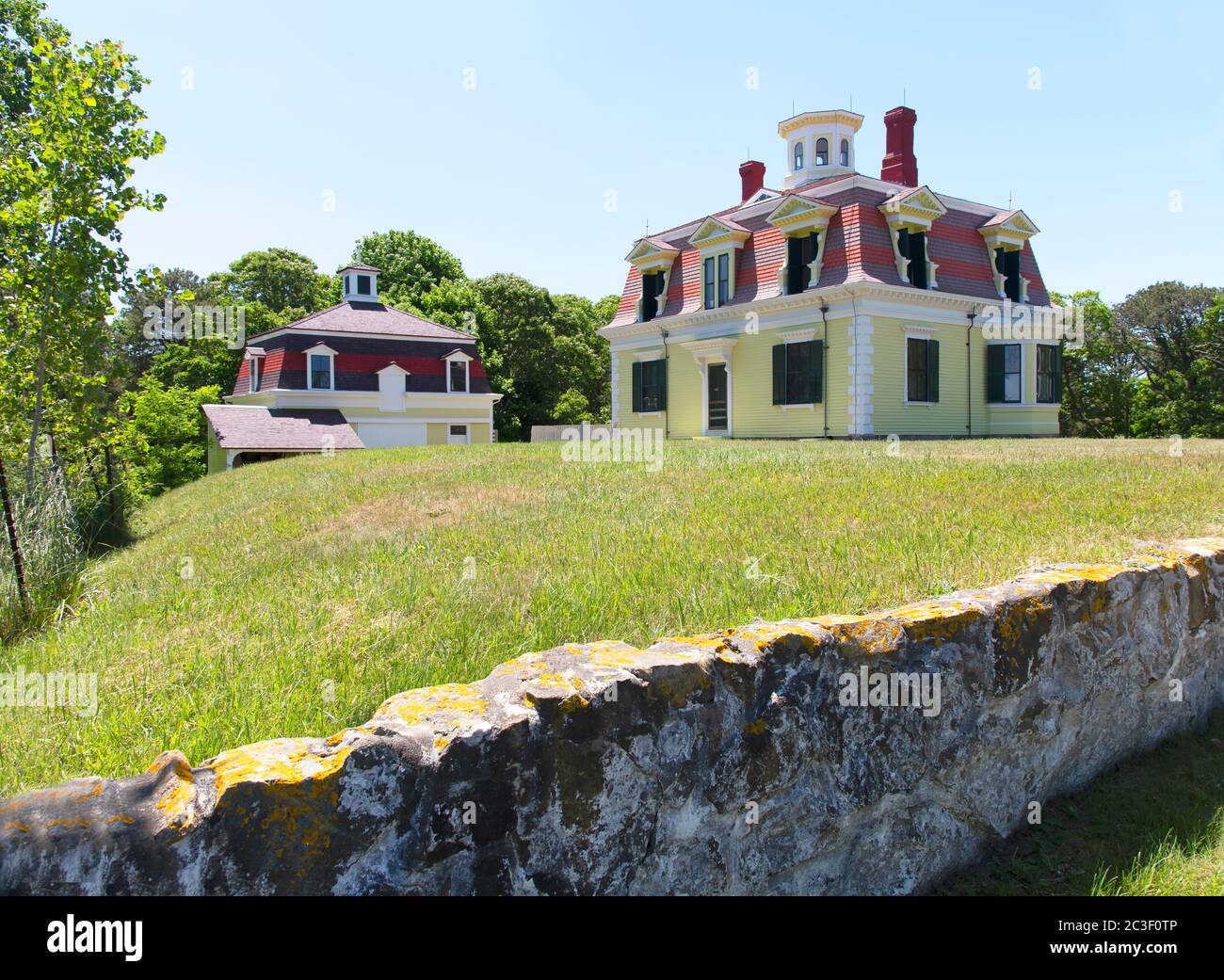 Il Capitano Perriman House e fienile, a Eastham, Massachusetts, costruito nel 1868. Di proprietà del Cape Cod National Seashore Foto Stock