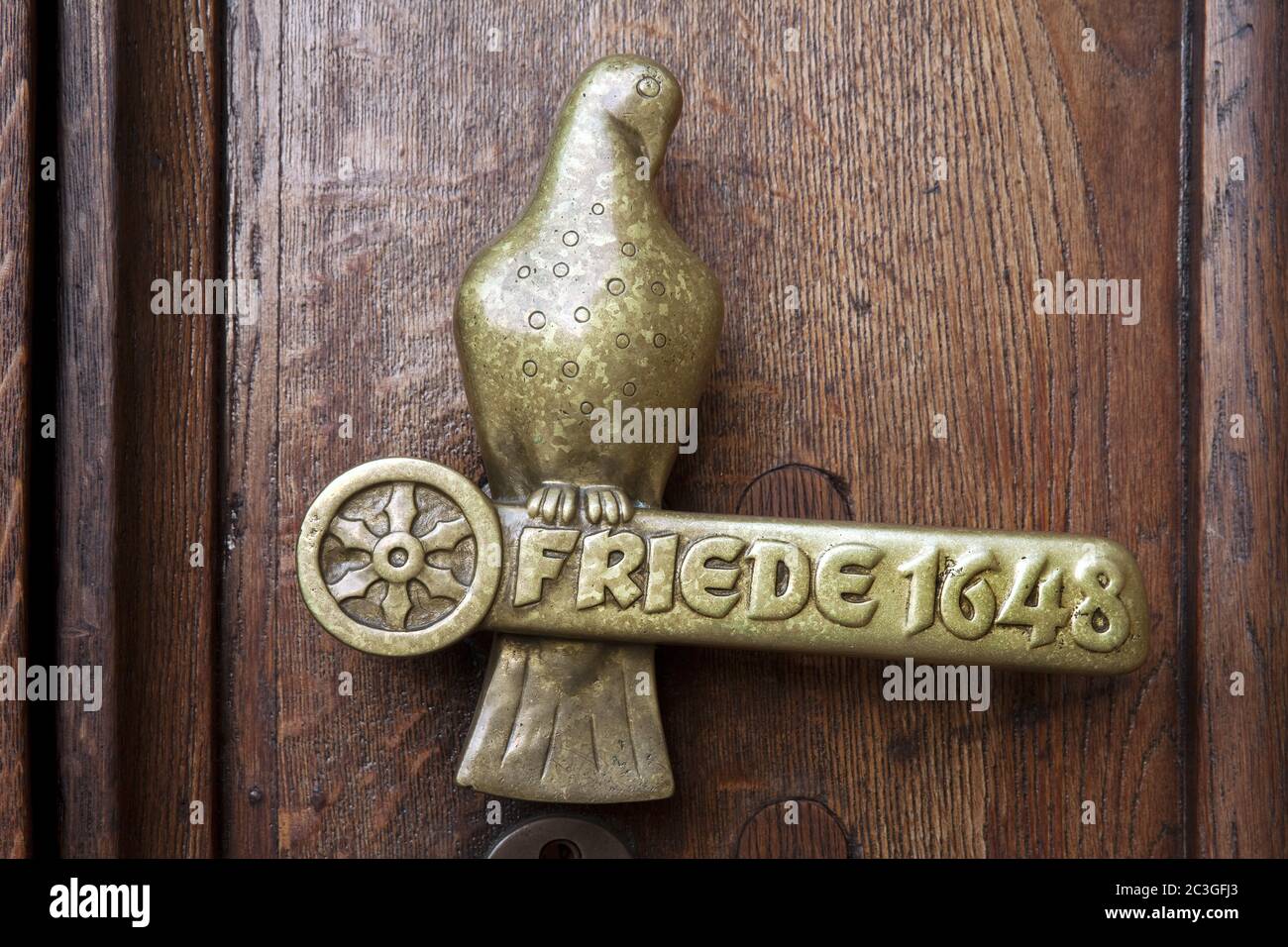 Maniglia per porta con scritta, PEACE 1648, municipio, Osnabrueck, bassa Sassonia, Germania, Europa Foto Stock