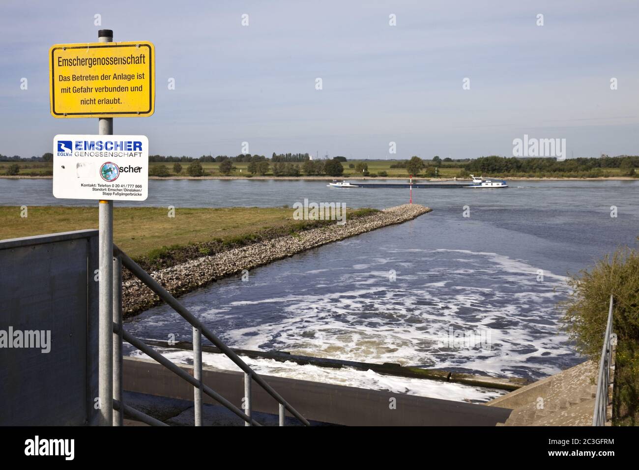 All'estuario dell'Emscher nel Reno, Dinslaken, Ruhr, Nord Reno-Westfalia, Germania, Europa Foto Stock