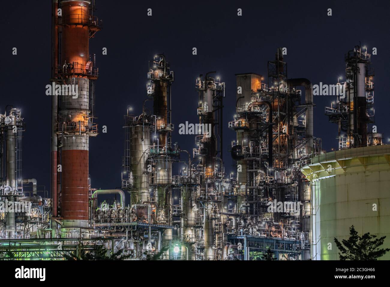 Vista notturna della fabbrica della zona industriale di Kawasaki Keihin Foto Stock