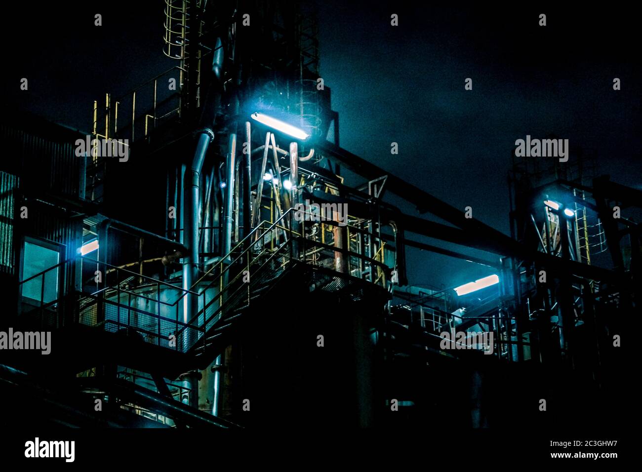 Vista notturna della fabbrica della zona industriale di Kawasaki Keihin Foto Stock