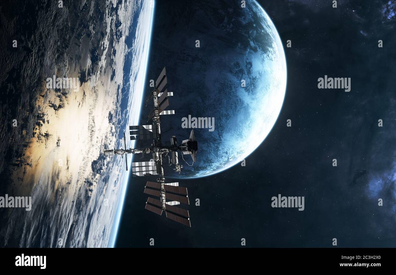 Stazione spaziale sullo sfondo di pianeti in spazio profondo Foto Stock