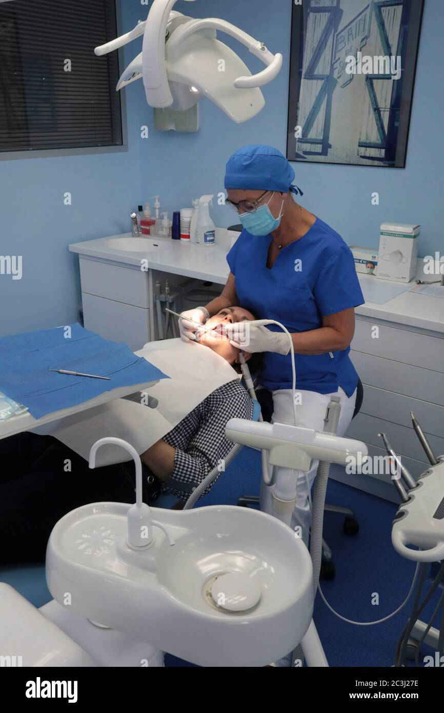 PULIZIA DEI DENTI Foto Stock
