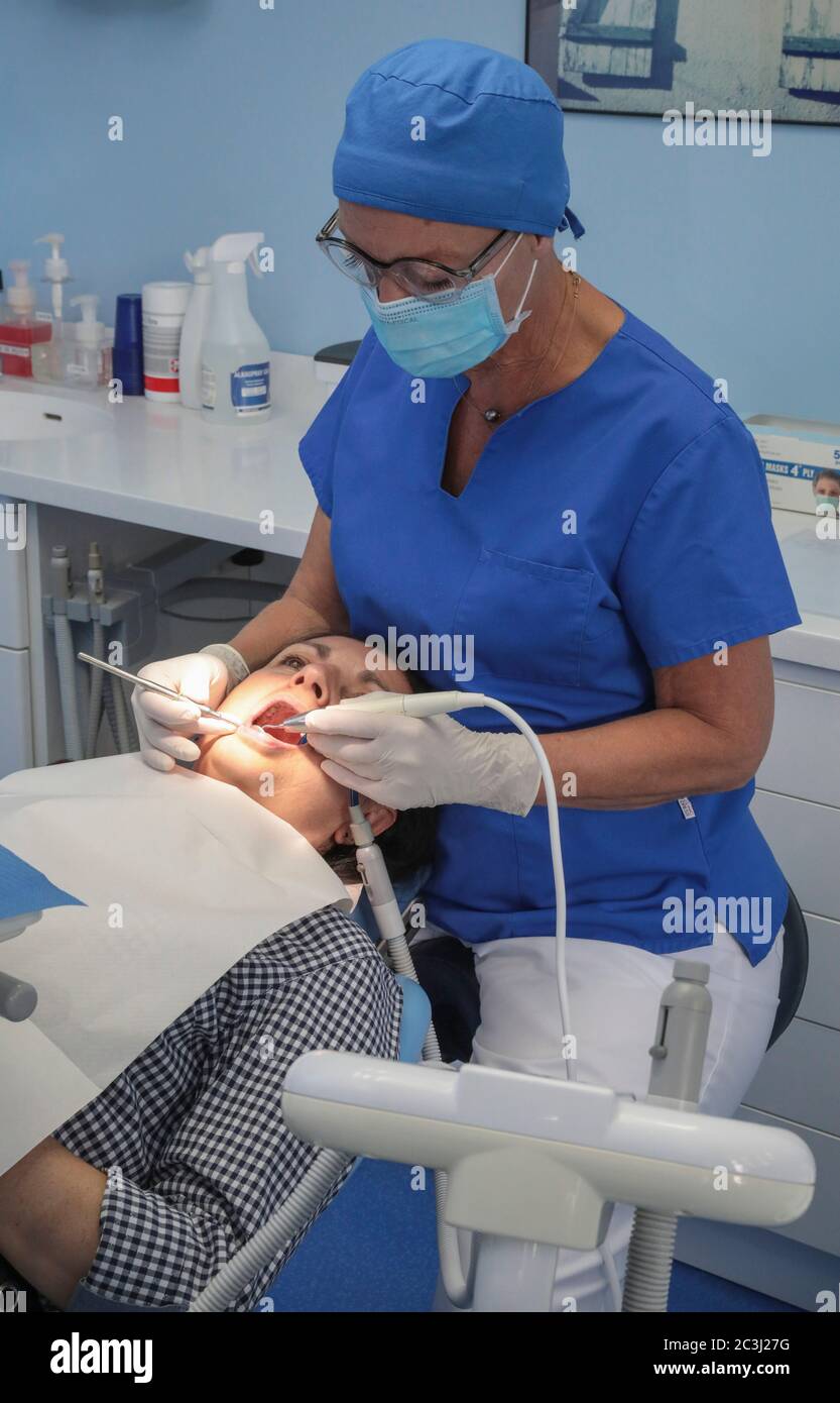 PULIZIA DEI DENTI Foto Stock