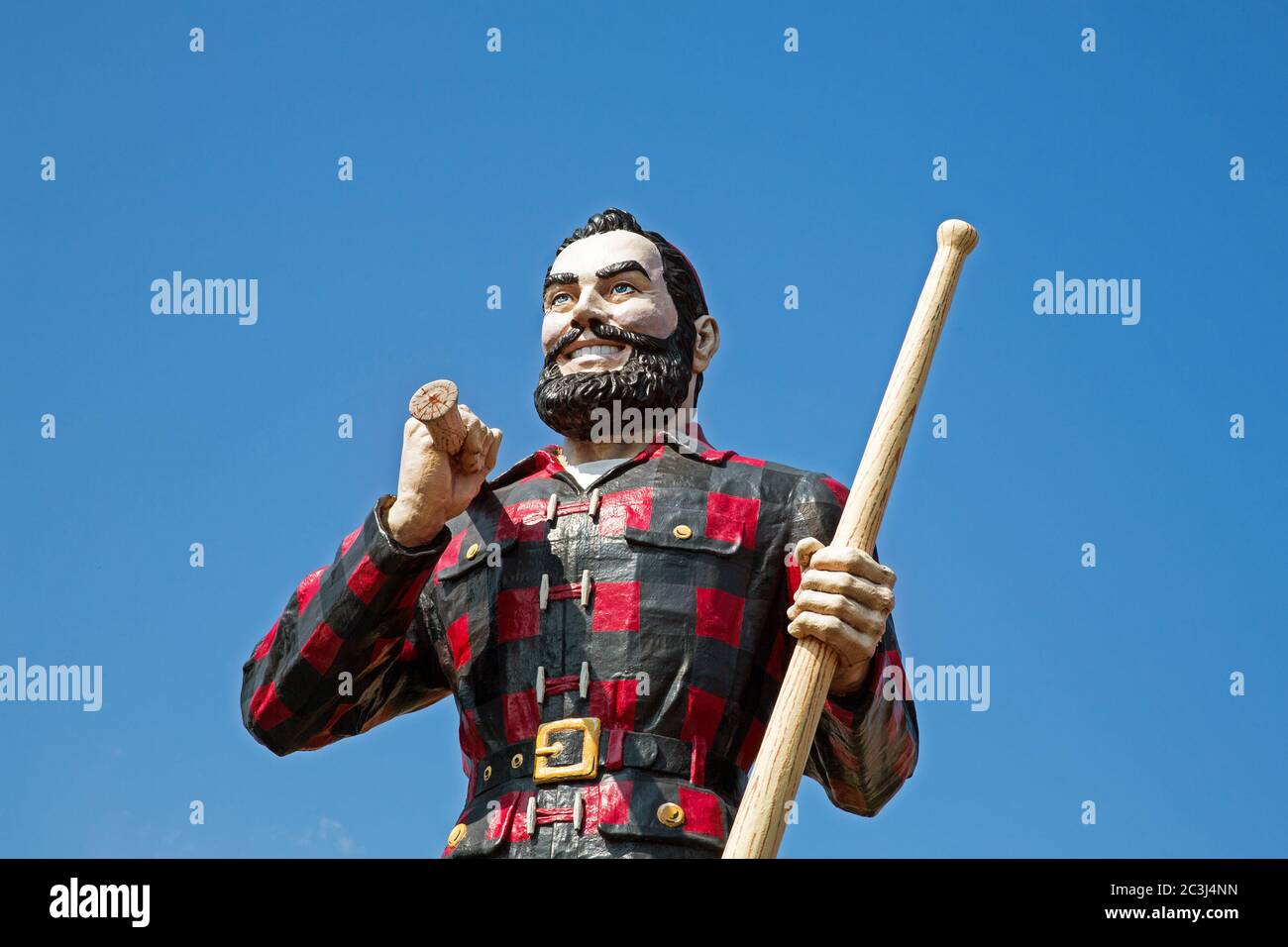 BANGOR, MAINE, USA - 27 2014 AGOSTO: Statua del leggendario personaggio Paul Bunyan, un mitico gigante lumberjack. A Bangor, USA 27 agosto 2014. Foto Stock