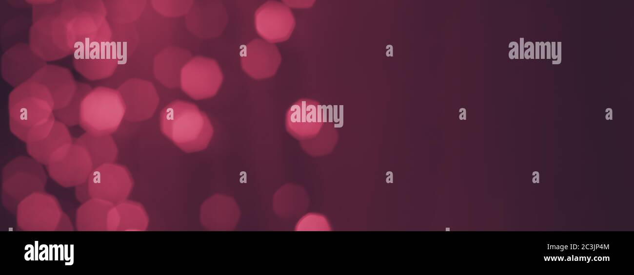 sfondo scuro con luci bokeh rosa sfocate, ampio sfondo banner Foto Stock