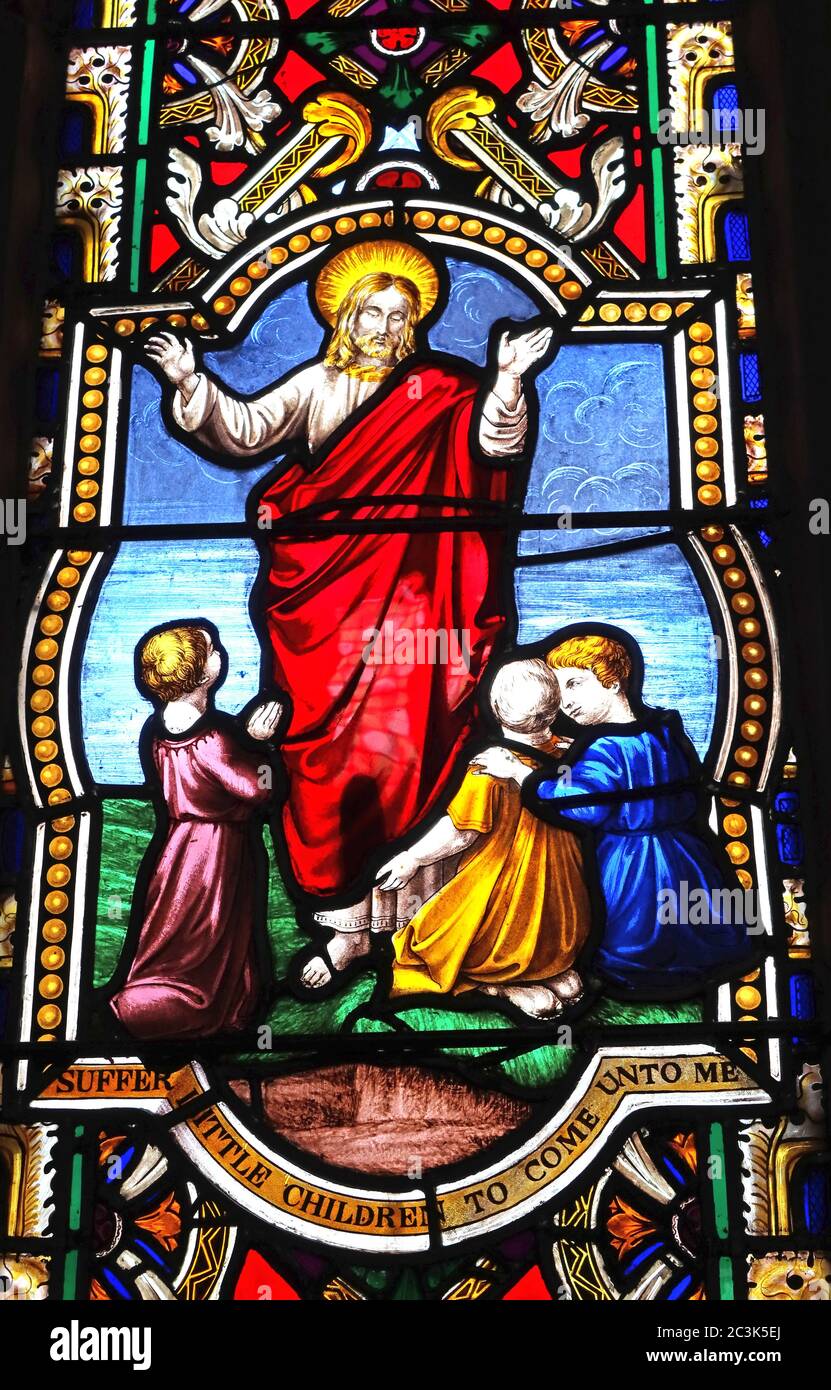 Soffrite Little Children, St Michael e All Angels Church Stained Glass, 23 Wirswall Rd, Marbury, Whitchurch, Cheshire, Inghilterra, Regno Unito, SY13 4LL Foto Stock