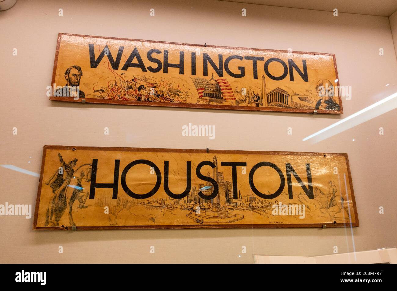 Le targhe di nome della macchina Bombe, Washington e Houston in mostra a Bletchley Park, Bletchley. Buckinghamshire, Regno Unito. Foto Stock