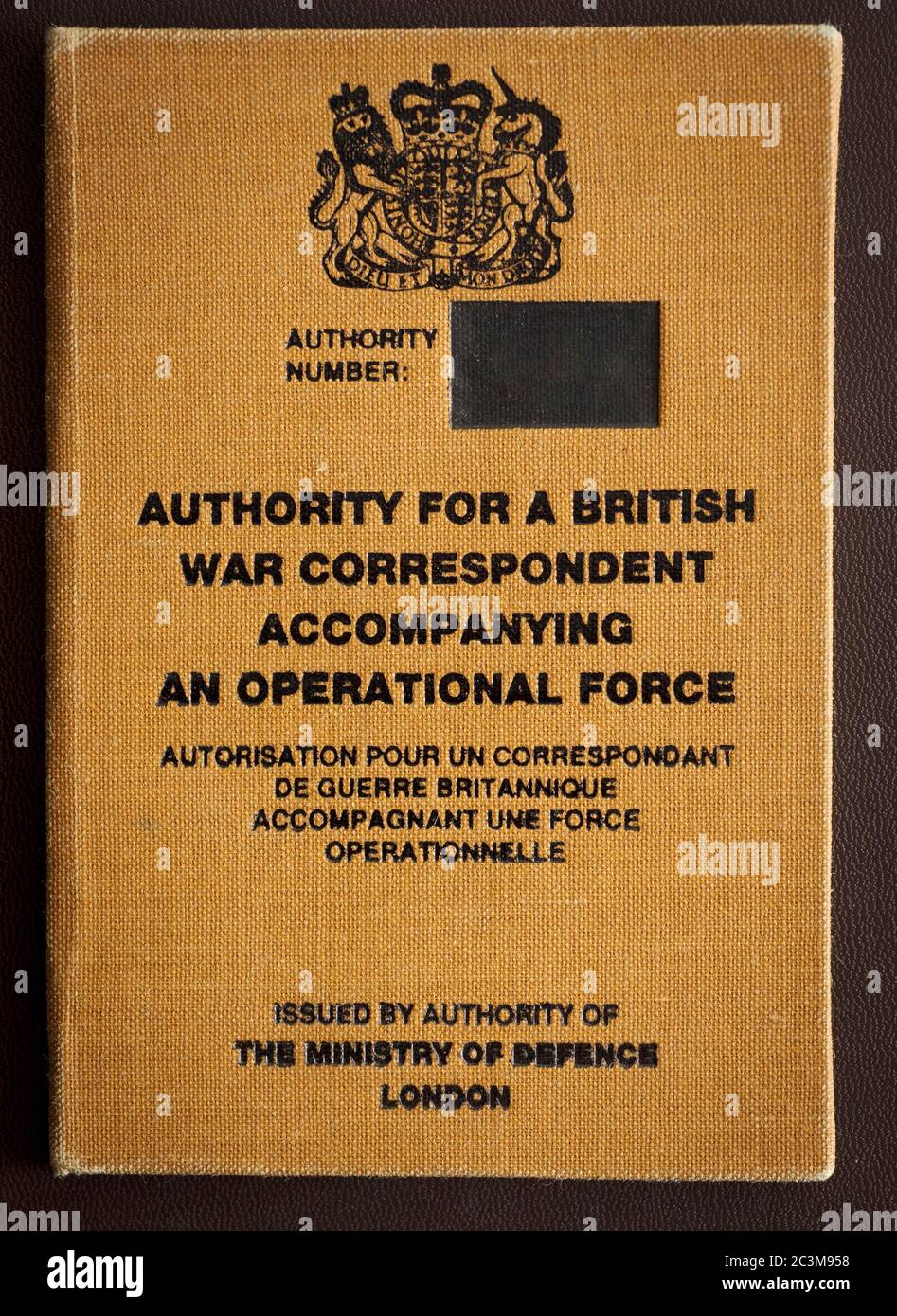 Passaporto dell'autorità corrispondente della guerra del Regno Unito Foto Stock
