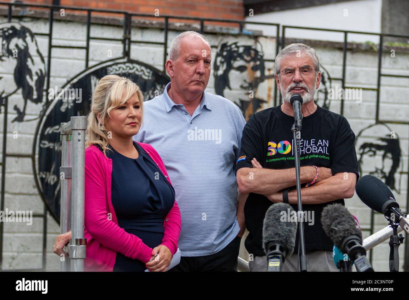 Belfast, Regno Unito. 16 luglio 2018. 07/2018/16 file immagine. Bobby Story indirizzi Community Support Rally Credit: Bonzo/Alamy Live News Foto Stock