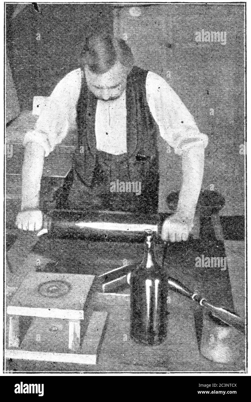 Copista al lavoro (Zincography). Illustrazione del 19 ° secolo. Sfondo bianco. Foto Stock