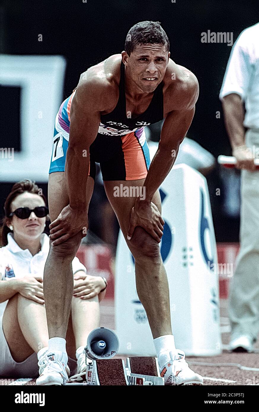 DaN o'Brien (USA) si è garante del decathlon alle prove olimpiche e di squadra di campo 1992 degli Stati Uniti Foto Stock