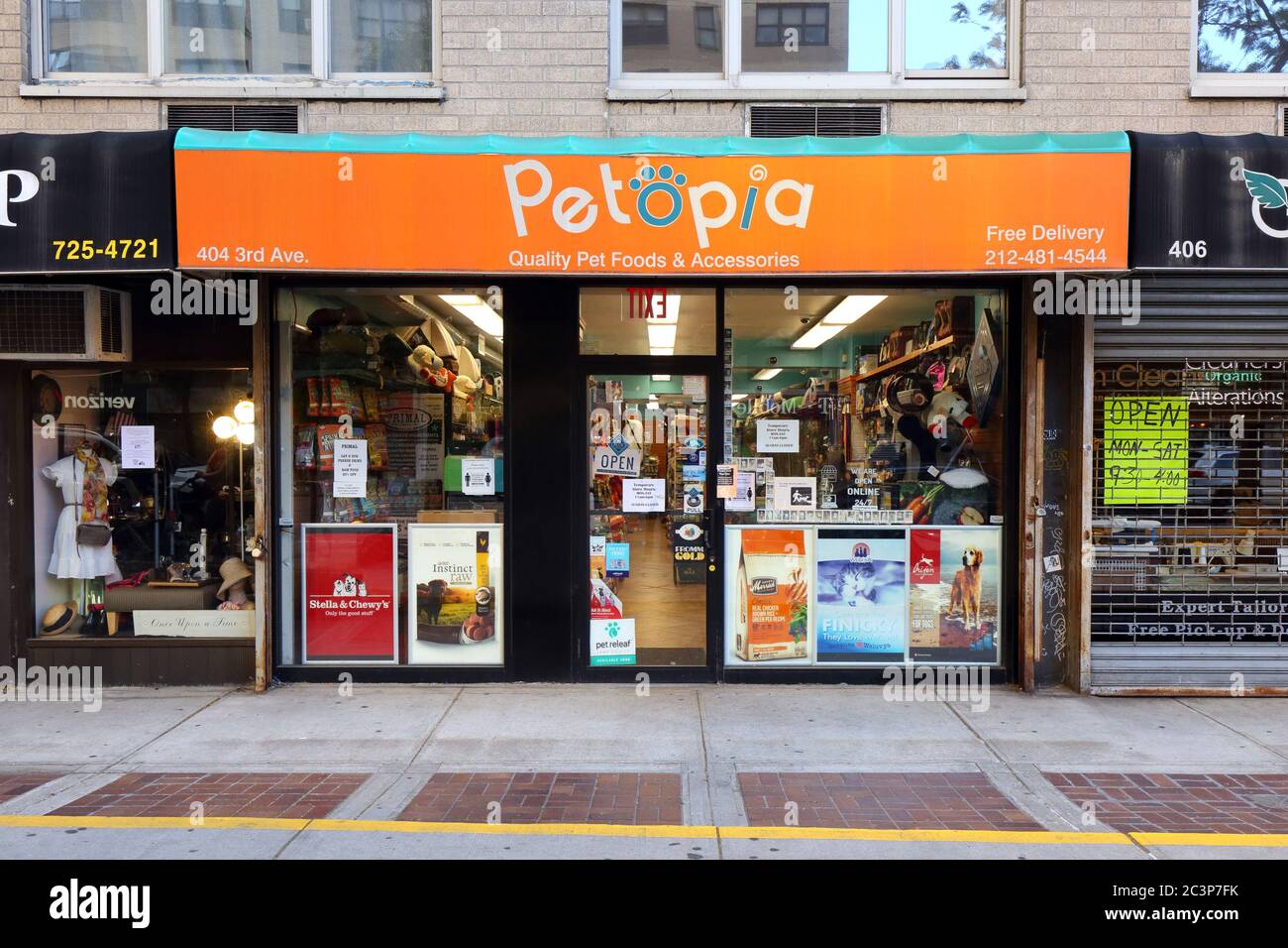 Petopia, 404 Third Ave, New York, NYC foto di un negozio di articoli per animali domestici nel quartiere Kips Bay di Manhattan. Foto Stock