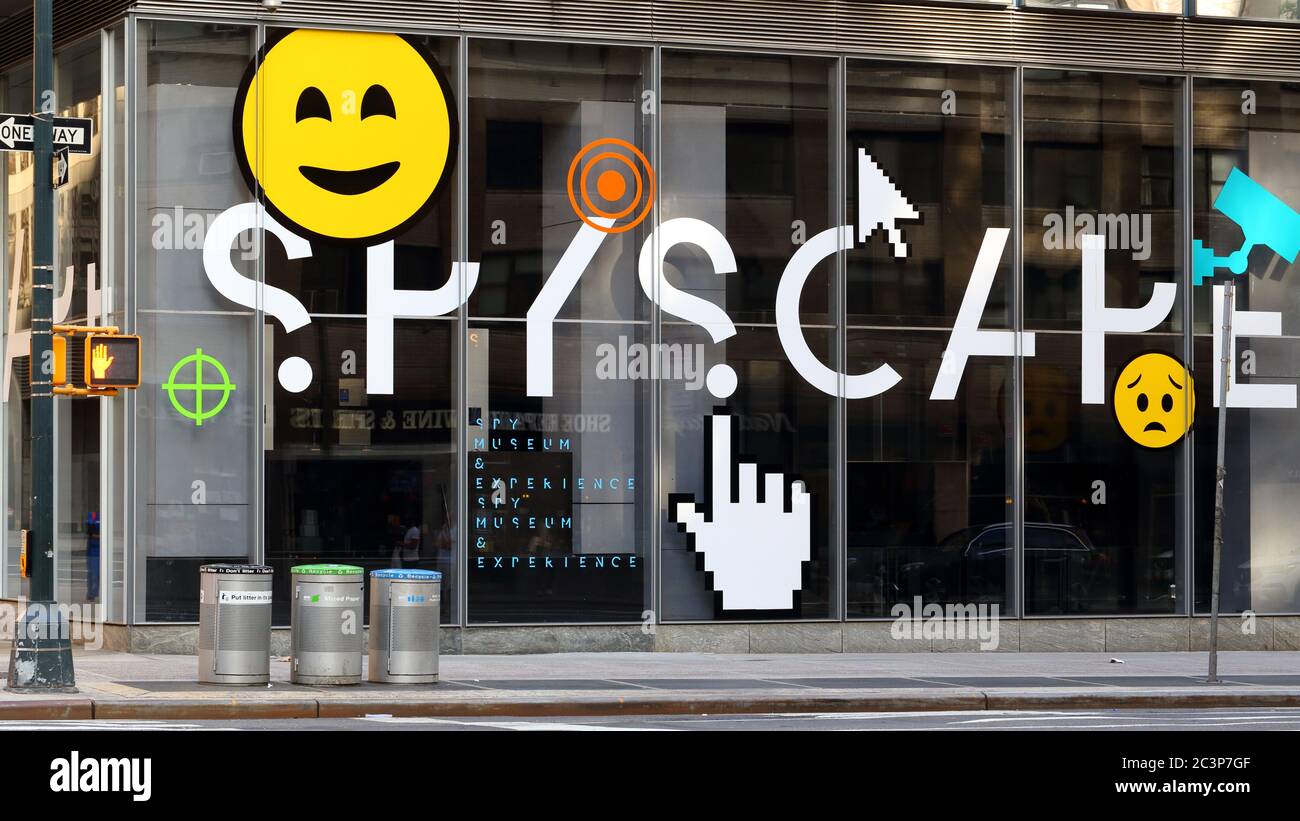SPYSCAPE, 928 8th Avenue, New York, NYC foto di un museo della spia a Midtown Manhattan. Foto Stock