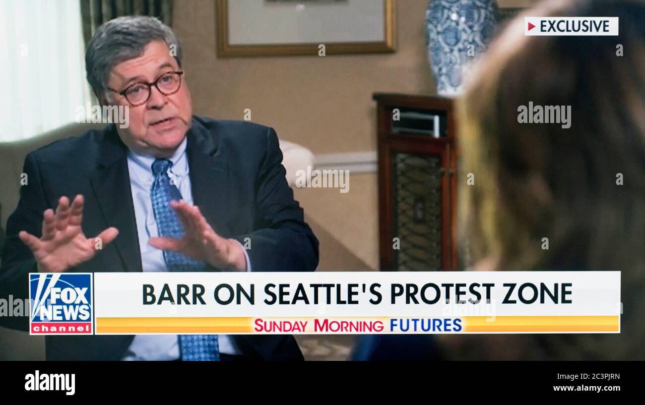 Washington, Distretto di Columbia, Stati Uniti. 21 Giugno 2020. Una schermata di cattura del procuratore generale WILLIAM BARR intervistato sul canale Fox News 'giorno mattina Futures' show. Credit: Brian Cahn/ZUMA Wire/Alamy Live News Foto Stock