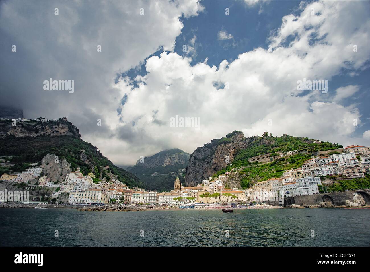 Bel mare prima della pioggia Foto Stock