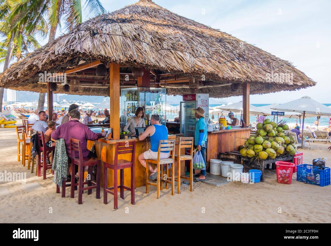Beach bar, Nha Trang, Vietnam, Asia Foto Stock