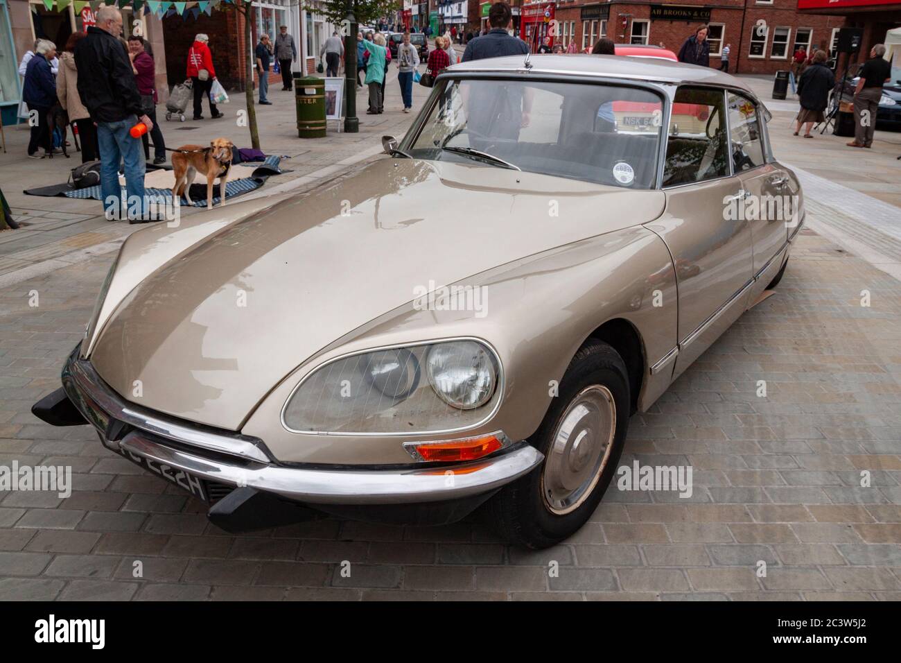 Classica Citroen DS d'epoca degli anni '50-'70 conosciuta come la Dea Foto Stock