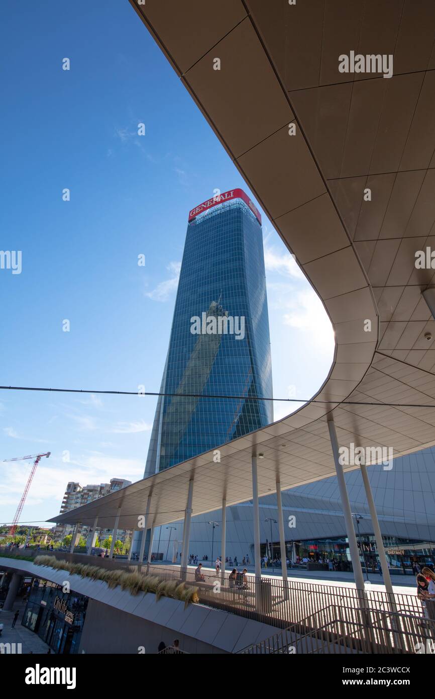 Una bella fotografia dei grattacieli di vita cittadina di giorno, Milano, Italia Foto Stock
