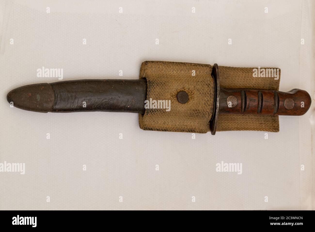 Coltello da combattimento ww2 immagini e fotografie stock ad alta  risoluzione - Alamy