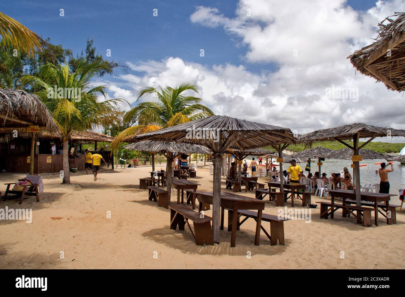 Genipabu dune e giro in laguna, Natal, Brasile. Un paradiso tropicale per vacanze, per avventure e relax. Foto Stock