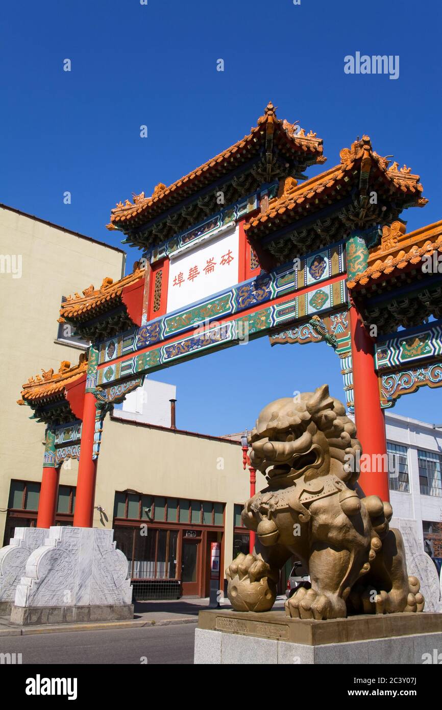Chinatown Gate nel quartiere Chinatown di Portland, Oregon, Stati Uniti d'America Foto Stock