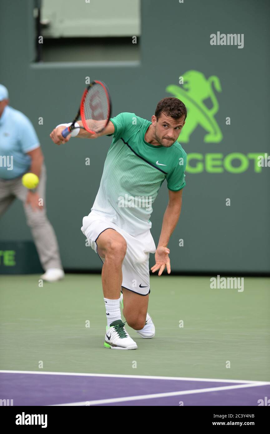 KEY BISCAYNE, FL - MARZO 28: Grigor Dimitrov della Bulgaria sconfigge Andy Murray della Gran Bretagna giorno 8 del Miami Open presentato da Itau al Crandon Park Tennis Center il 28 Marzo 2016 a Key Biscayne, Florida. Persone: Grigor Dimitrov credito: Storms Media Group/Alamy Live News Foto Stock