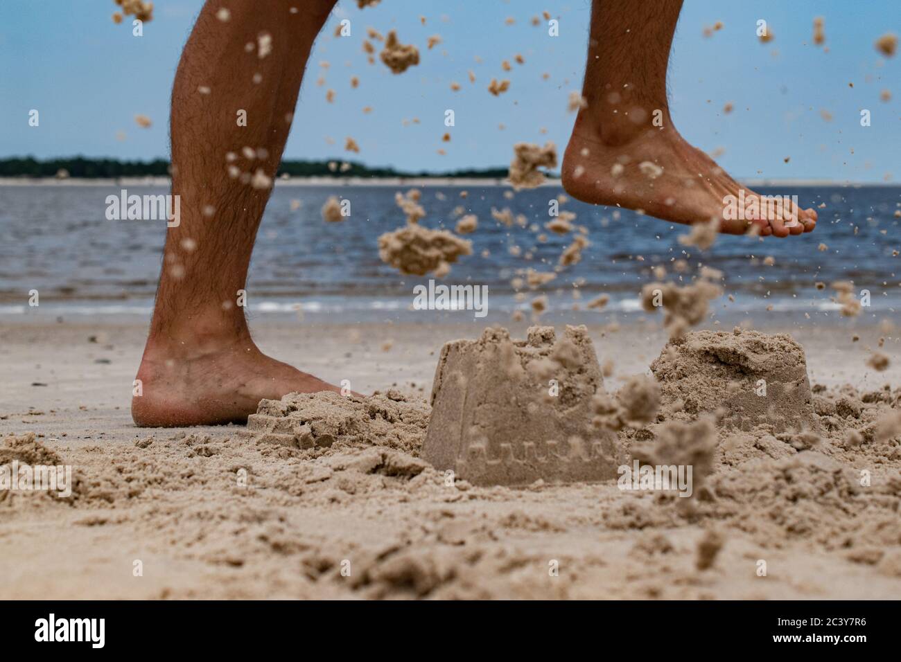 Distruzione Sandcastle sulla Florida Beach ancora telaio Foto Stock