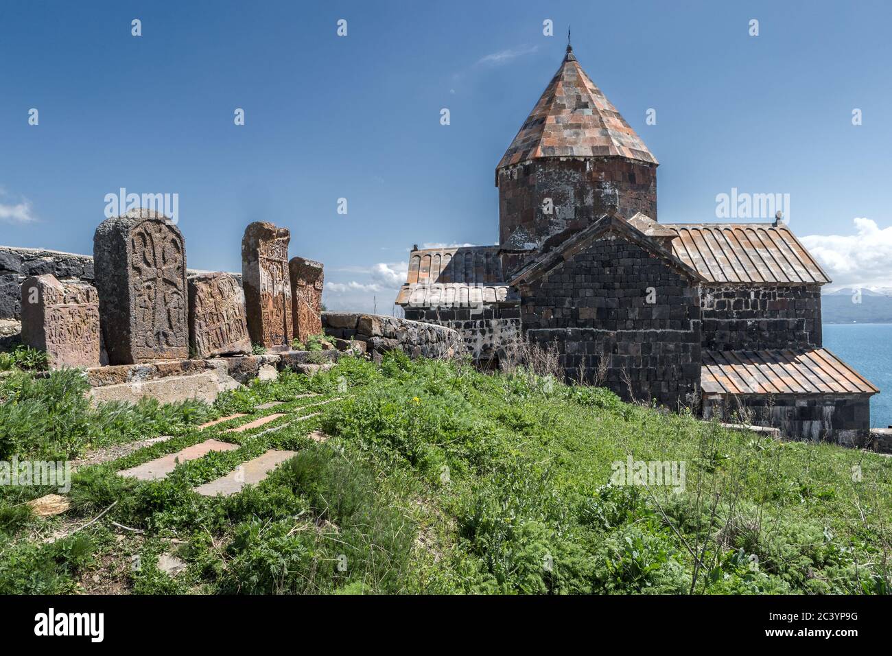 Surp Arakelots significa 'Santi Apostoli', il Monastero di Sevanavank, il Lago di Sevan, la Provincia di Gegharkunik, Armenia Foto Stock