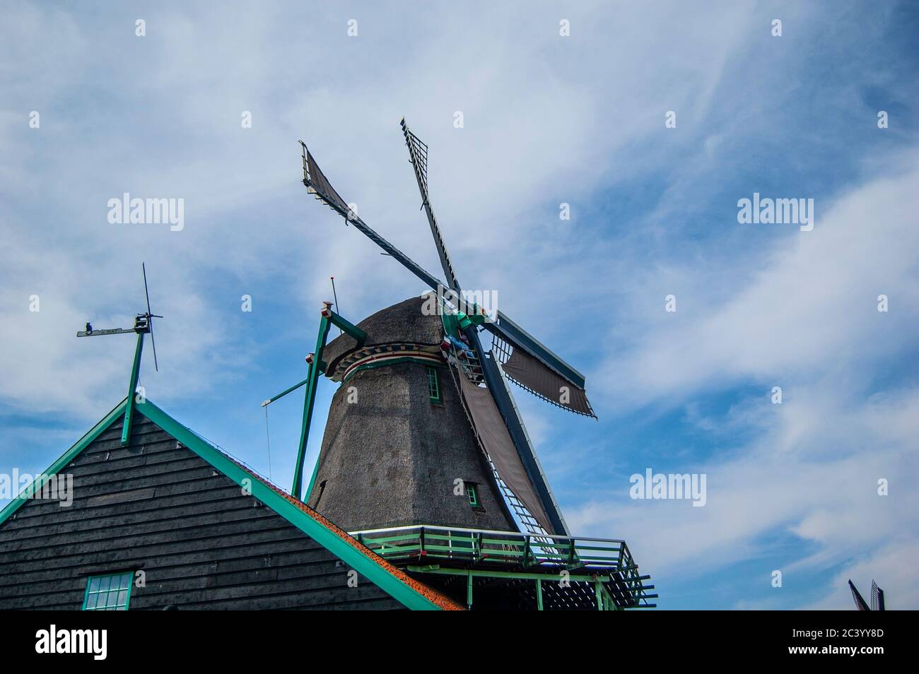 Mulino a vento a Zaanse Schans, Amsterdam Foto Stock