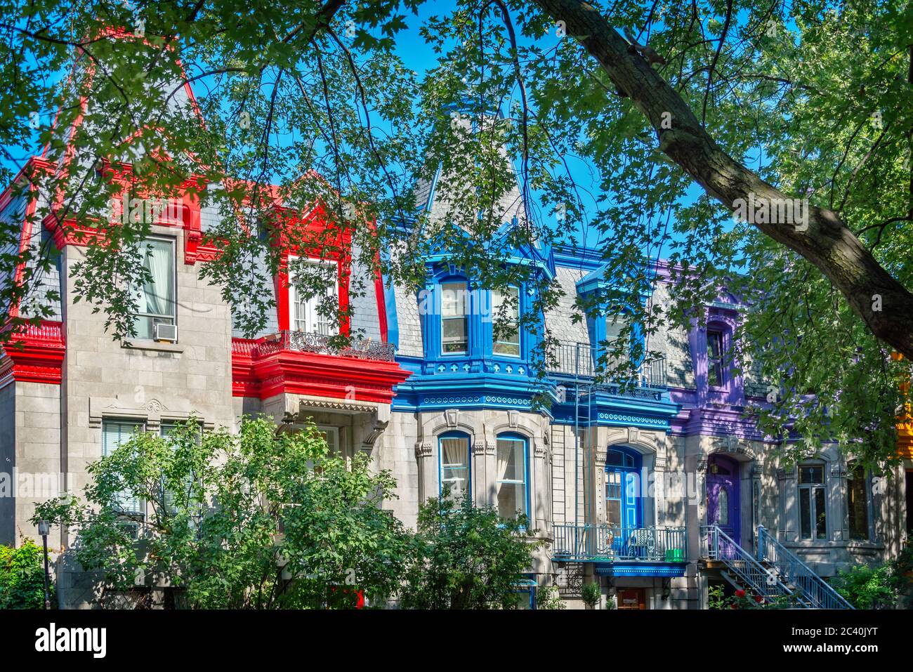 Case vittoriane colorate a le plateau Mont Royal borough a Montreal, Quebec Foto Stock