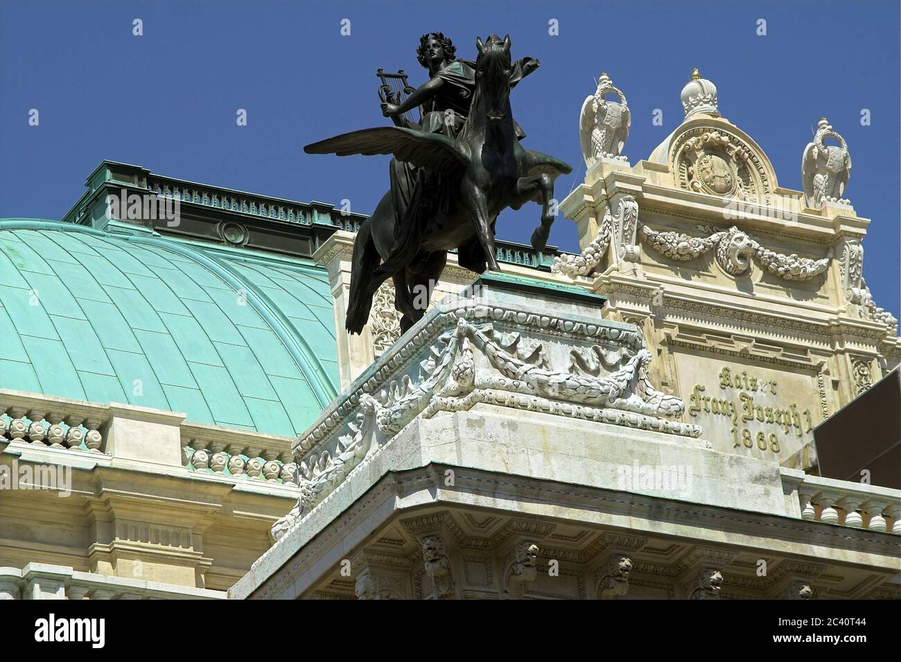 Wiedeń, Vienna, Wien, Teatro dell'Opera di Vienna; Wiener Staatsoper; Opera Wiedeńska - frammento dell'edificio; Fragment des Gebäudes Foto Stock