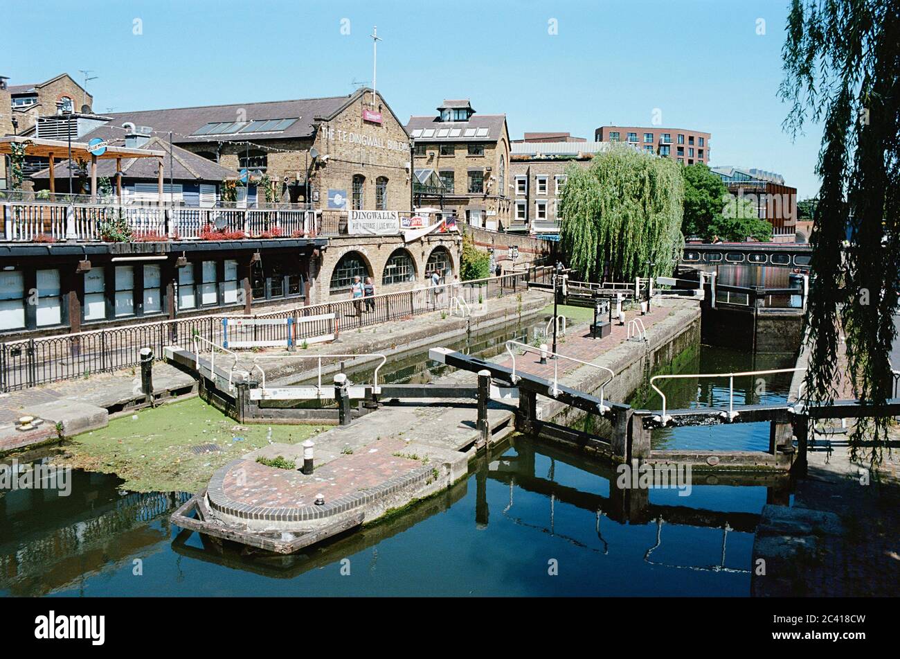 Deserted Camden Lock, North London UK, durante il blocco del coronavirus, alla fine di maggio 2020 Foto Stock