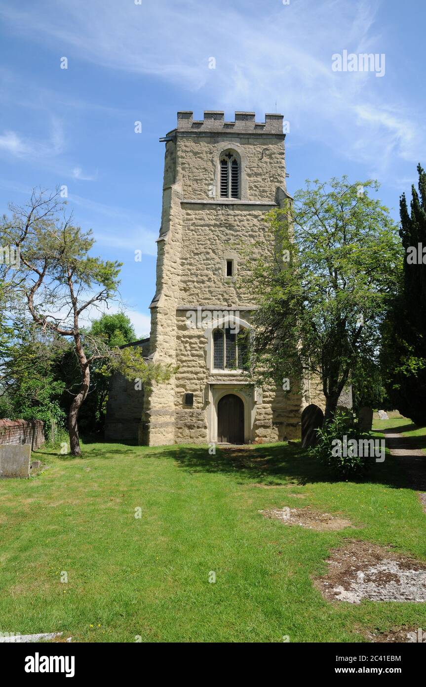 La Chiesa di Santa Maria Vergine, Pitstone, Buckinghamshire, è oggi una chiesa ridondante che si trova da sola alla fine della Chiesa. La parte più vecchia risale a c1230. Foto Stock