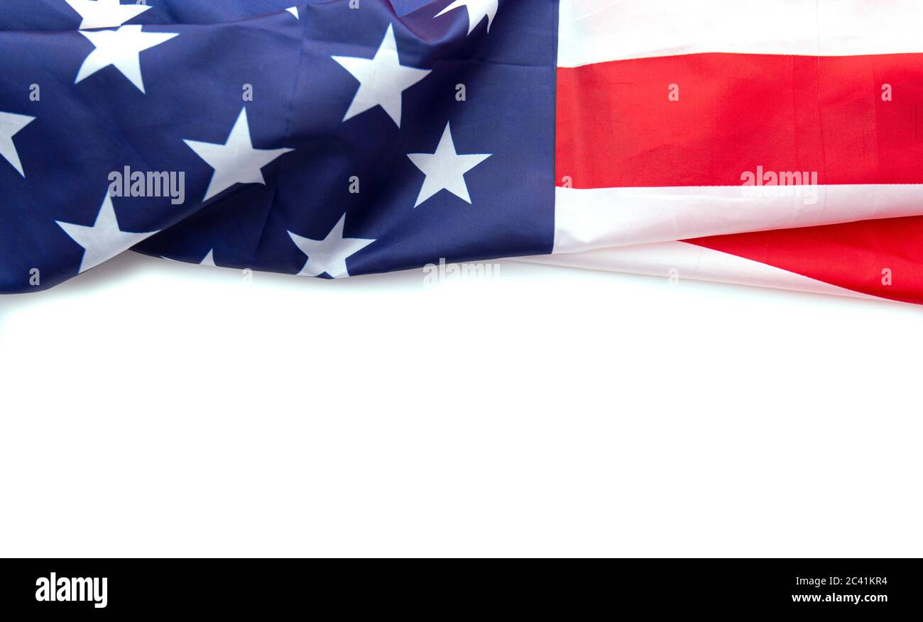 Bandiera degli Stati Uniti isolata su sfondo bianco, può essere utilizzata per il Memorial Day, il Labor Day, il 4 luglio ecc Foto Stock