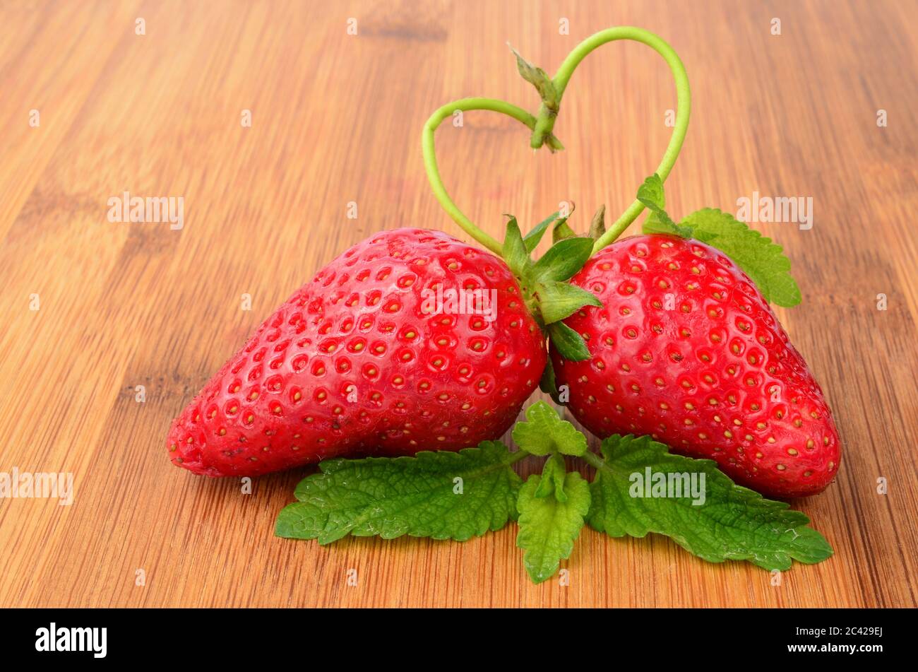 Frutta di primavera immagini e fotografie stock ad alta risoluzione - Alamy