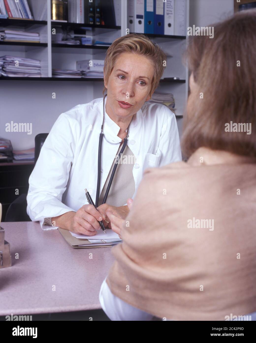 Paziente in consultazione con un medico - visita del medico Foto Stock