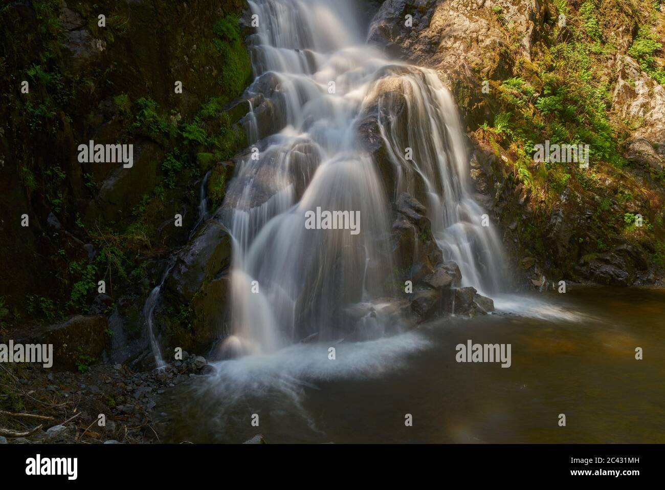 Cascate British Columbia Flood. Cascate di Misty Flood vicino a Hope. British Columbia, Canada. Foto Stock