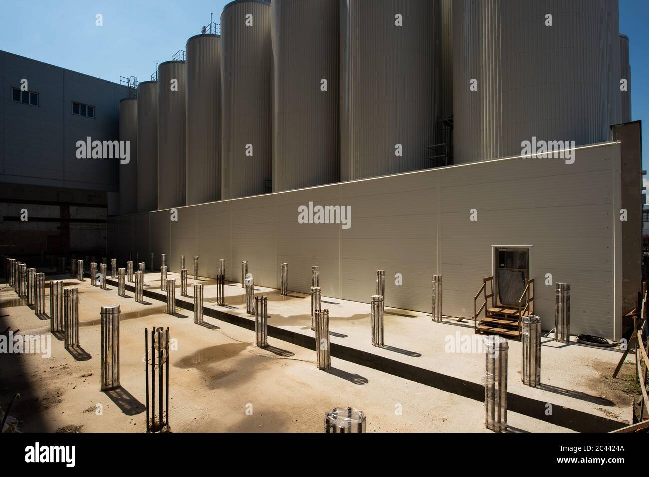 Ceske Budejovice, Repubblica Ceca. 22 Giugno 2020. La Birreria Budejovicky Budvar (nella foto Juine 22, 2020) ha generato un fatturato netto record di Kc3bn nel 2019, le sue vendite sono cresciate di Kc170m a Kc2.8bn e il suo profitto prima delle imposte è salito del 10.9% a Kc363.7m, Quale è stato il miglior risultato dal 2001, il capo della società Petr Dvorak (non illustrato) ha detto a Ceske Budejovice, Repubblica Ceca, 24 giugno 2020. Credit: Vaclav Pancer/CTK Photo/Alamy Live News Foto Stock