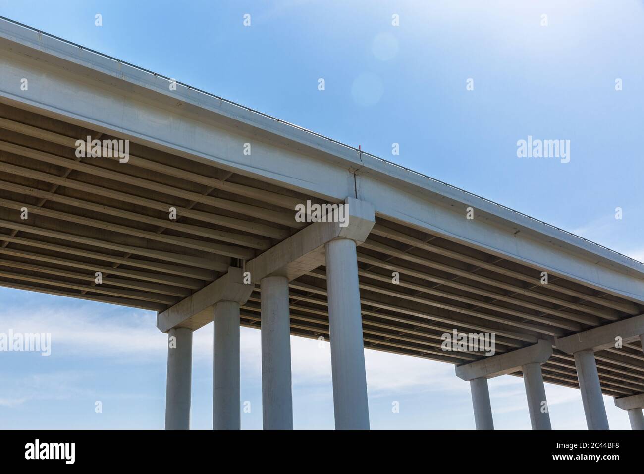 Viadotto superstrada immagini e fotografie stock ad alta risoluzione ...