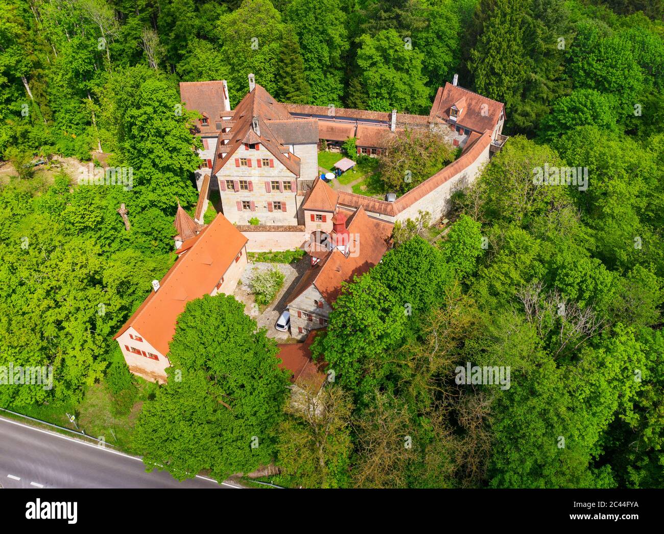 Germania, Baviera, Altdorf bei Nurnberg, Drone vista del castello di Grunsberg in primavera Foto Stock