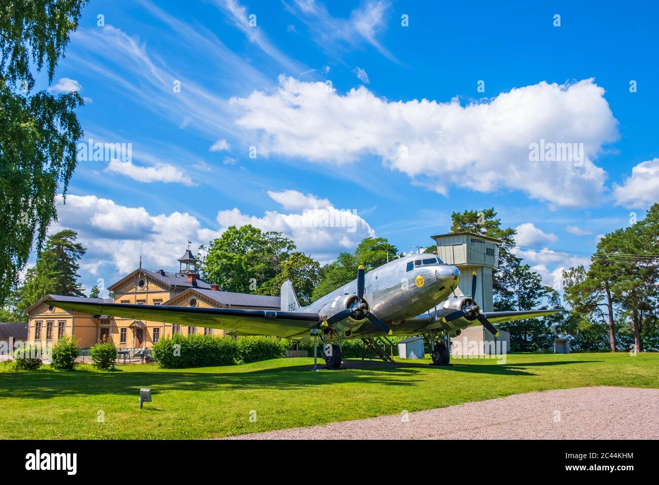 Aereo Douglas DC-3 presso la scuola di paracadutismo di Karlsborg, Svezia Foto Stock