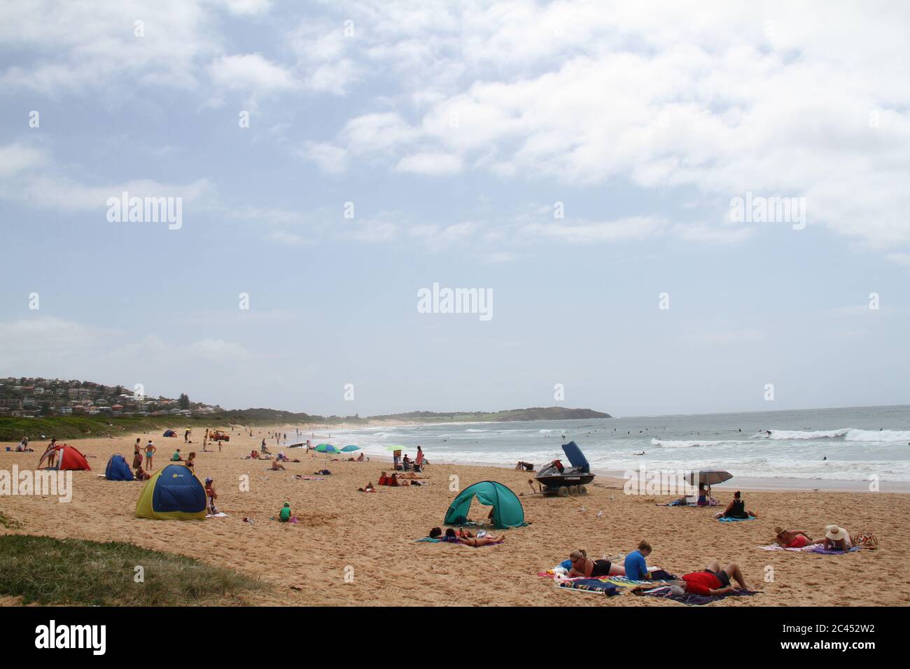 Dee Why Beach – una delle spiagge settentrionali di Sydney. Foto Stock