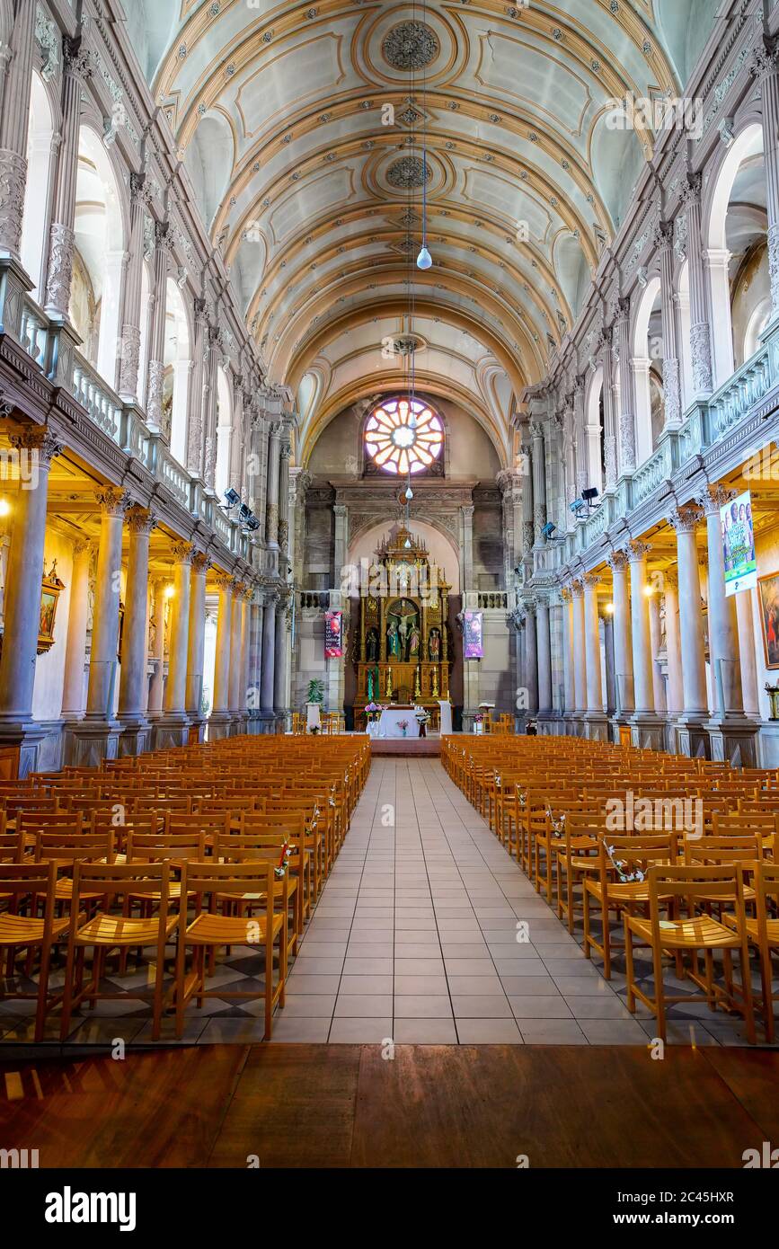 Vista della chiesa di Saint-Maimboeuf a Montbéliard, nuova chiesa è stata costruita dal 1850 al 1875 Foto Stock