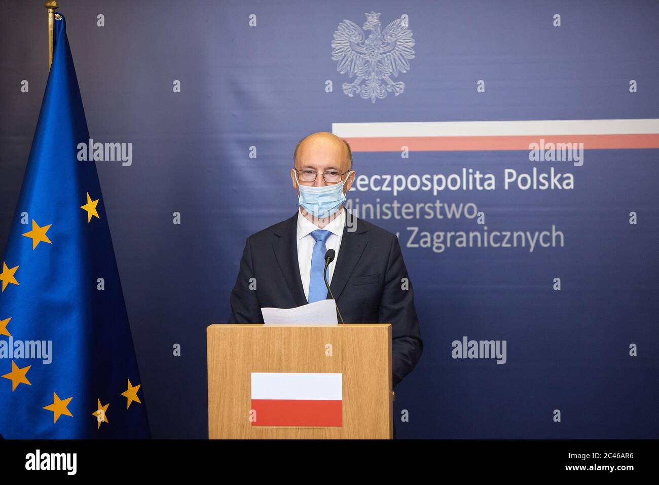 Varsavia, Mazoviano, Polonia. 24 Giugno 2020. Conferenza stampa del Vice Capo del Ministero degli Affari Esteri PI WAWRZYK sull'Organizzazione delle elezioni presidenziali per i cittadini che vivono fuori Poland.in la foto: PI WAWRZYK Credit: Hubert Mathis/ZUMA Wire/Alamy Live News Foto Stock