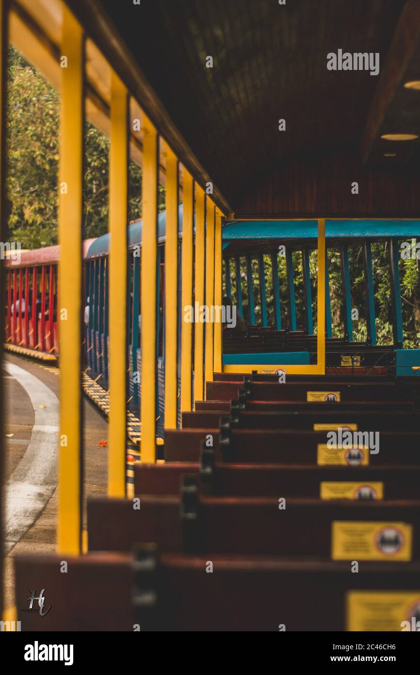 BOGOTÀ, COLOMBIA - 12 lug 2019: Fotografia del carro del tren en el parque del cafe en colombia, para llevar a otro nivel tus proyectos Foto Stock